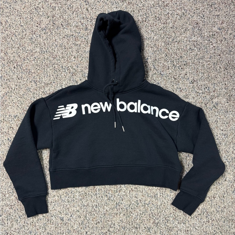 Women’s New Balance cropped hoodie size Small, S